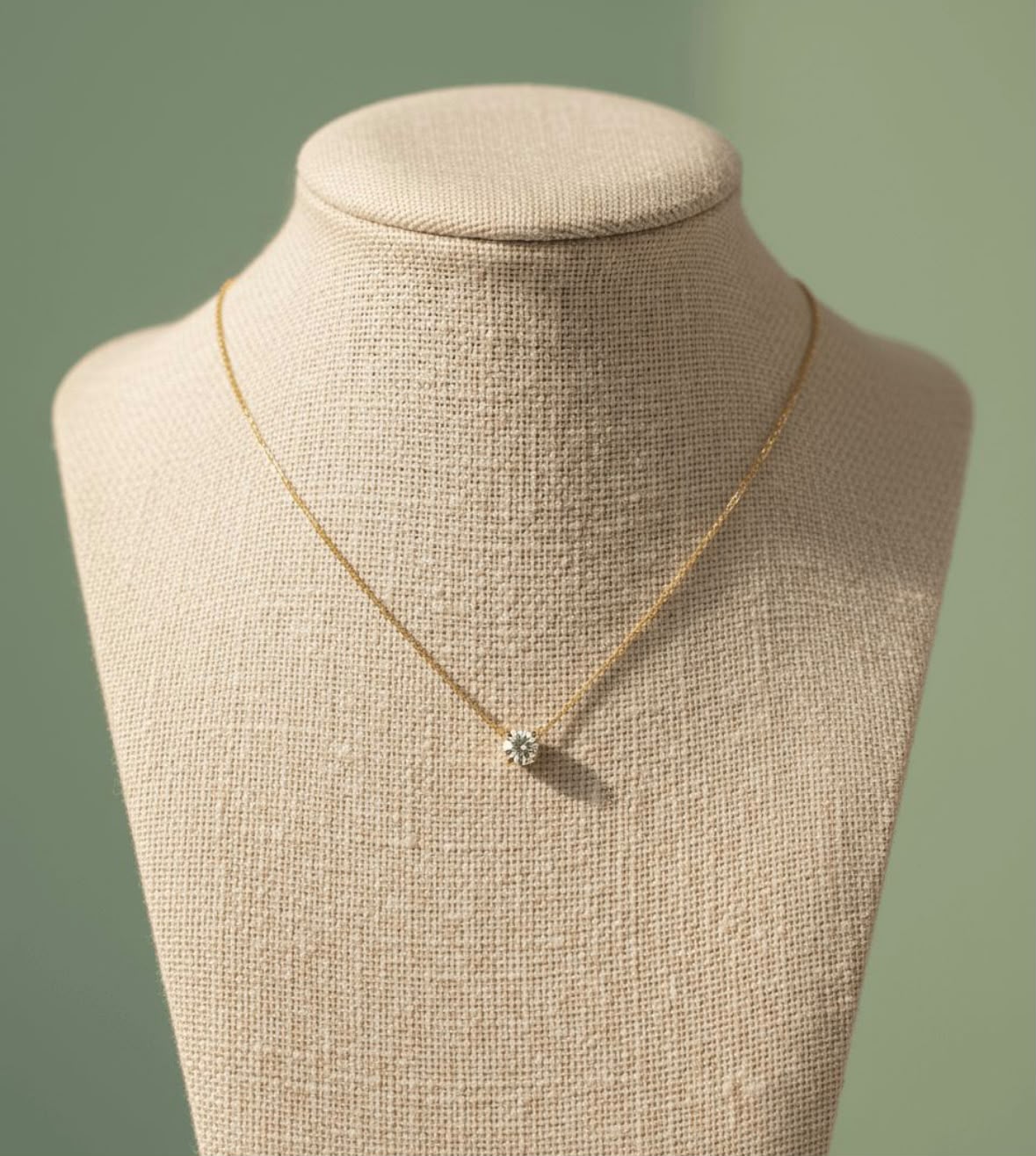 Collier éclat solitaire